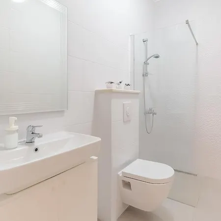 2 Pools-7 By Interhome Διαμέρισμα Sutivan