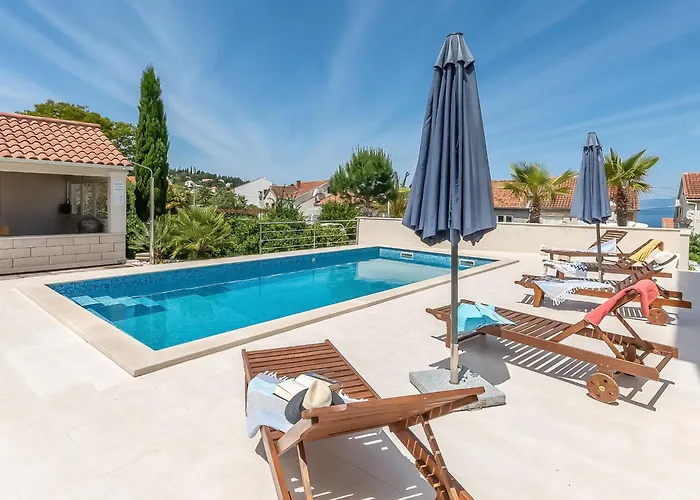 2 Pools-7 By Interhome Apartamento Sutivan
