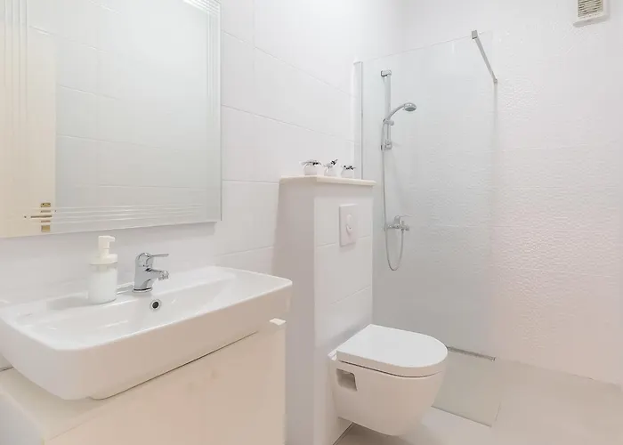 2 Pools-7 By Interhome Apartamento Sutivan